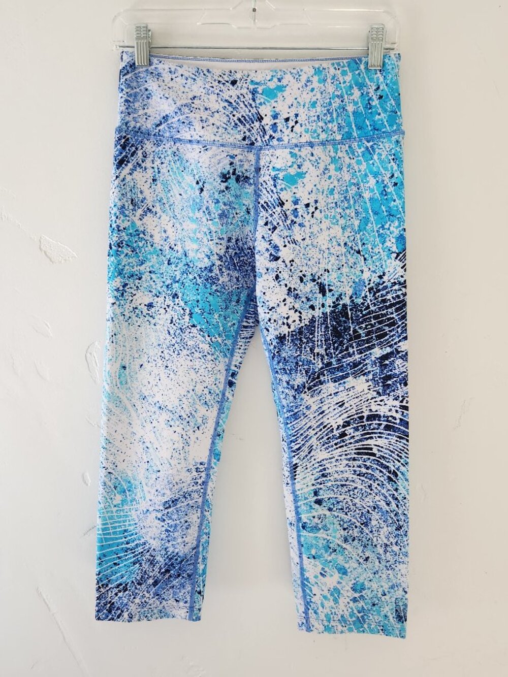 Calvin Klein capri stretch pants, size M